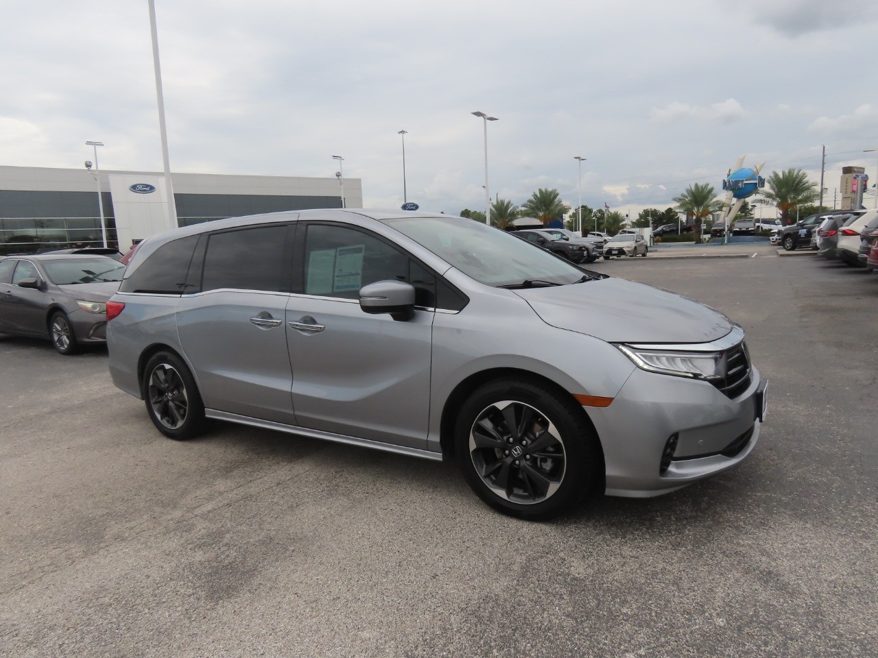 2023 Honda Odyssey photo 7 of 32