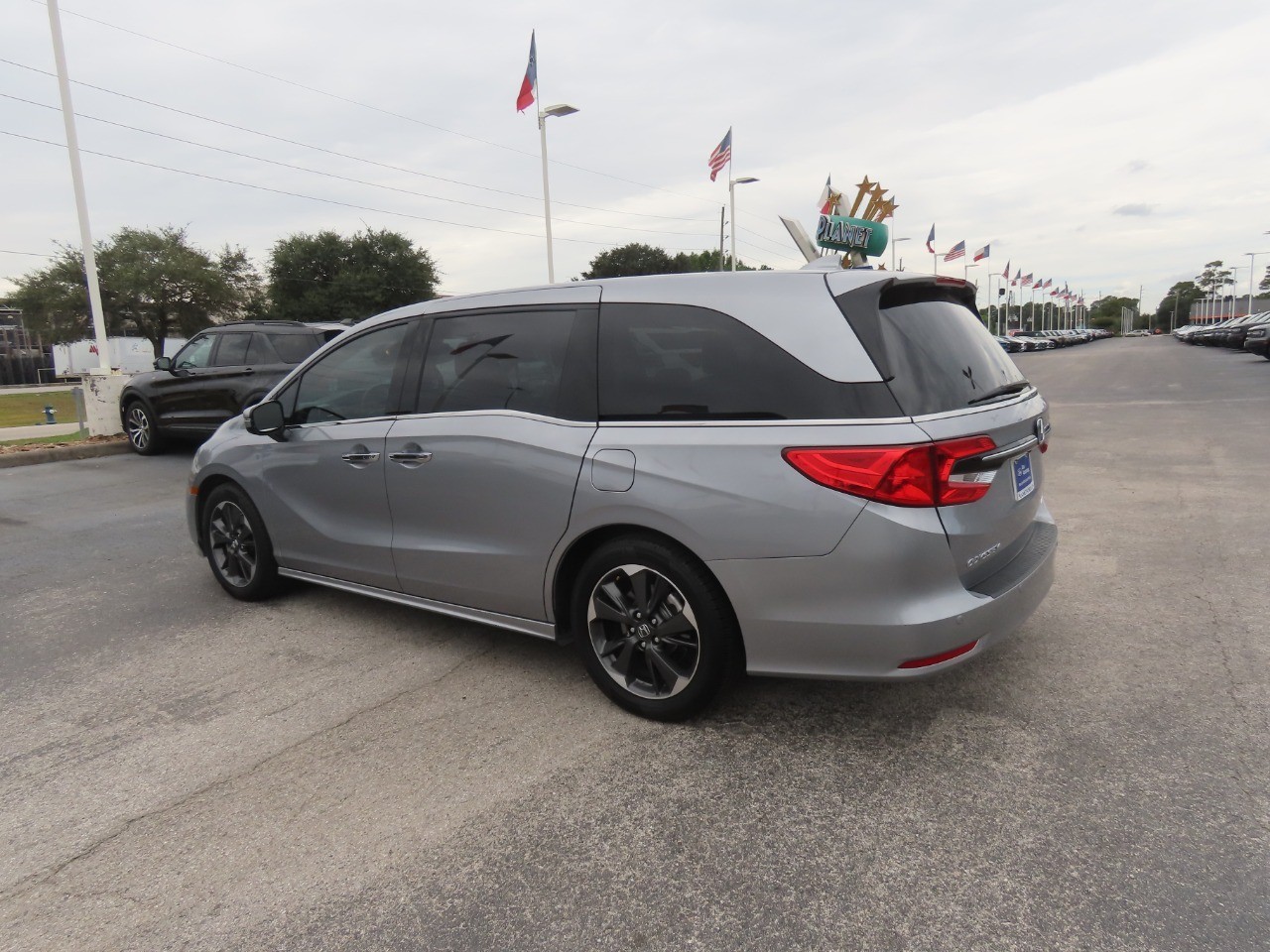 2023 Honda Odyssey photo 17 of 32