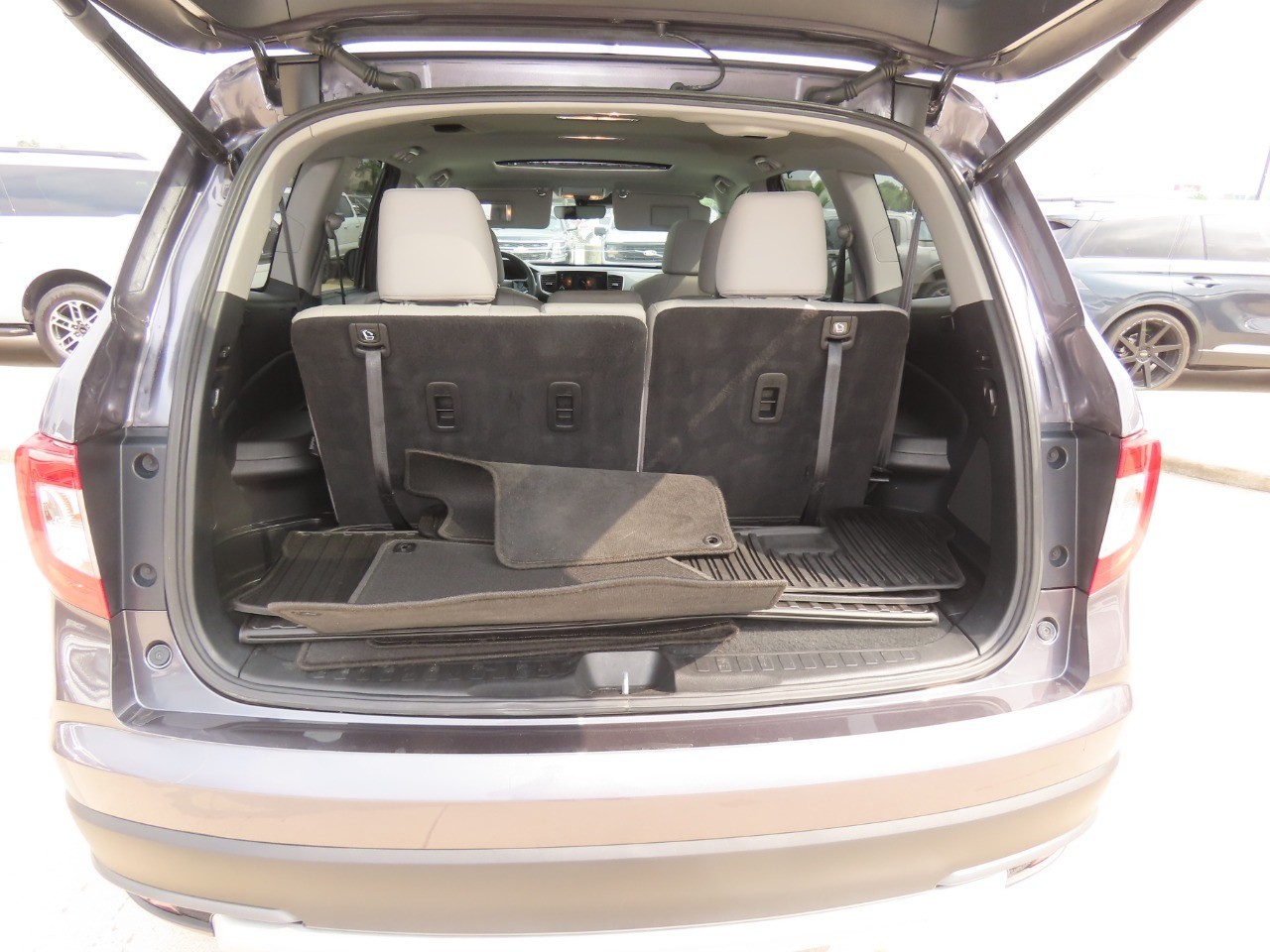 used 2021 Honda Pilot car, priced at $22,999