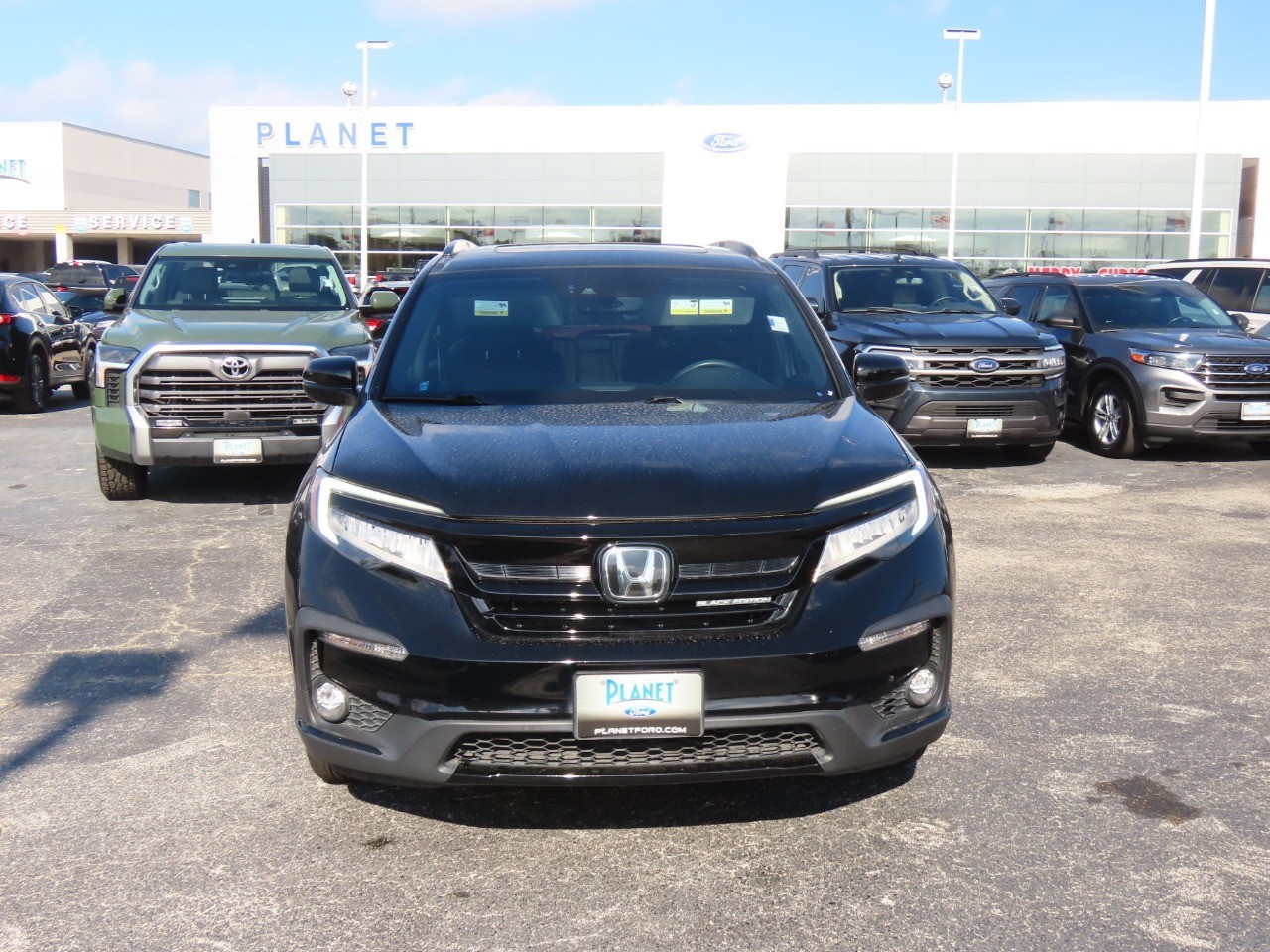 2022 Honda Pilot Black Edition - 3