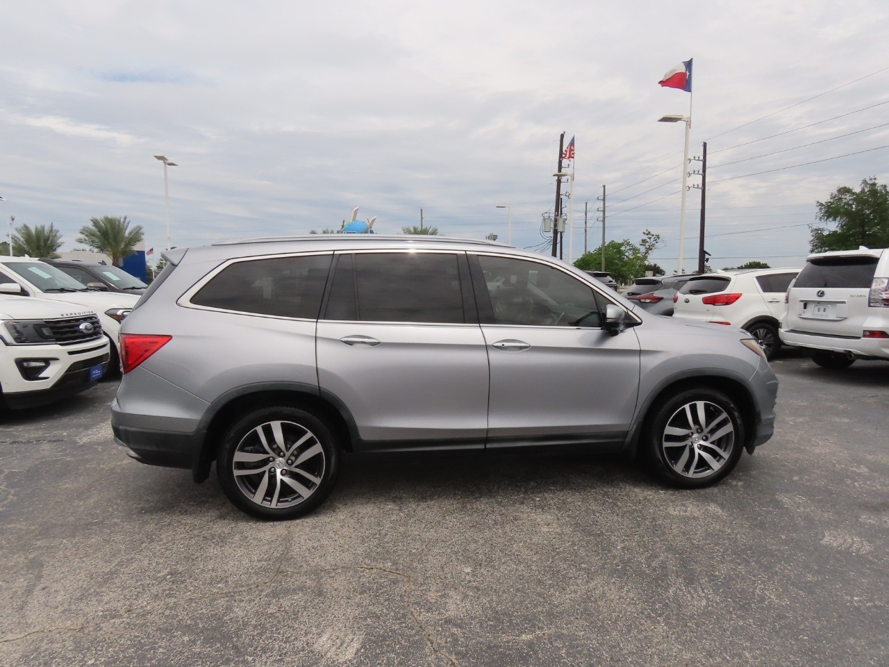 used 2017 Honda Pilot car, priced at $17,999