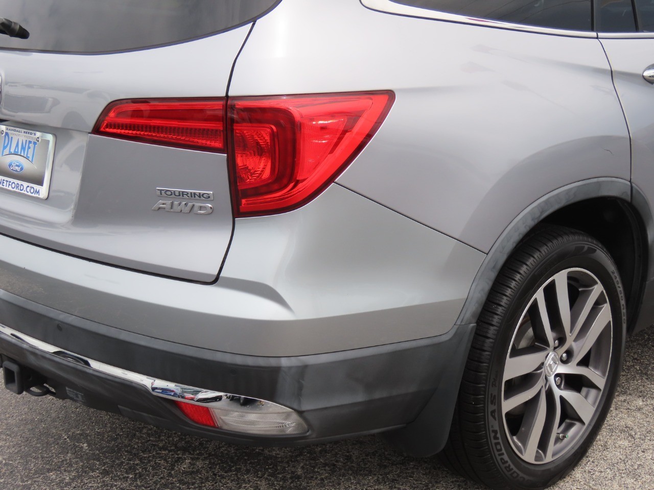 used 2017 Honda Pilot car, priced at $17,999