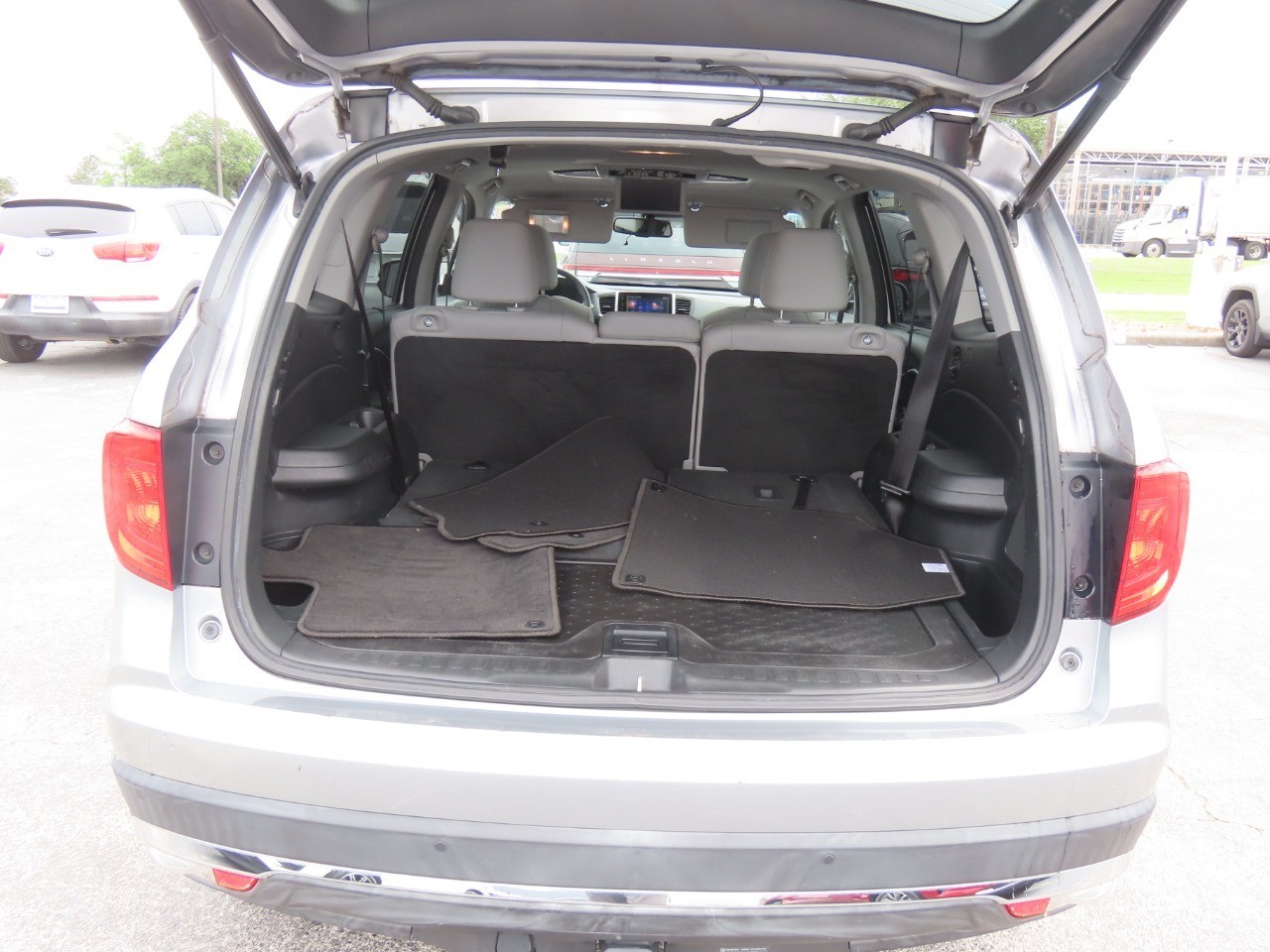 used 2017 Honda Pilot car, priced at $17,999