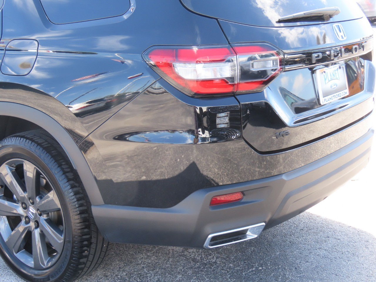 2023 Honda Pilot photo 15 of 33