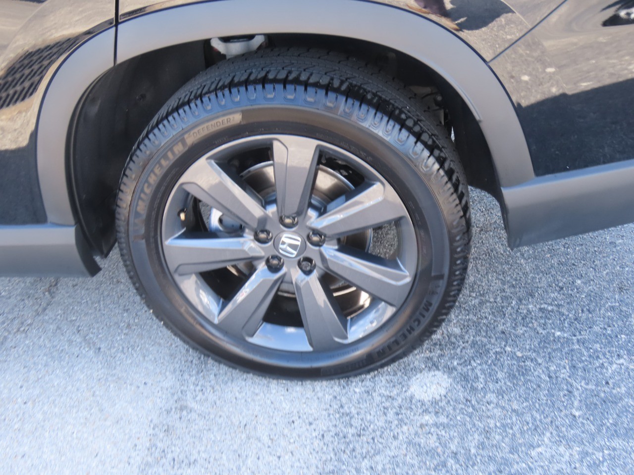 2023 Honda Pilot photo 17 of 33