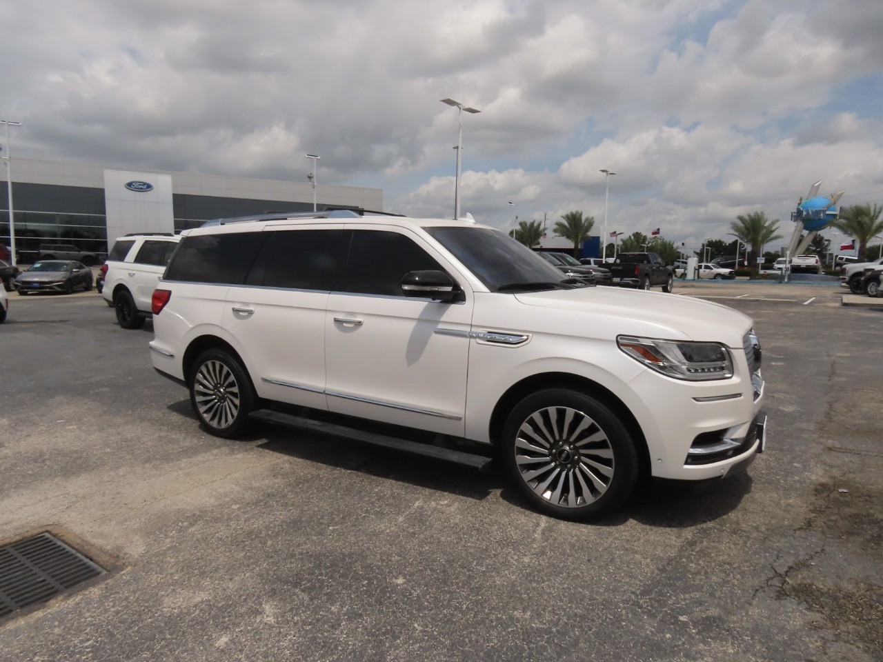 used 2019 Lincoln Navigator car, priced at $28,999