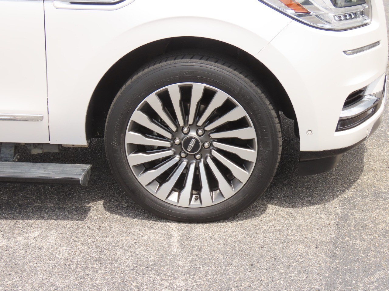 used 2019 Lincoln Navigator car, priced at $28,999