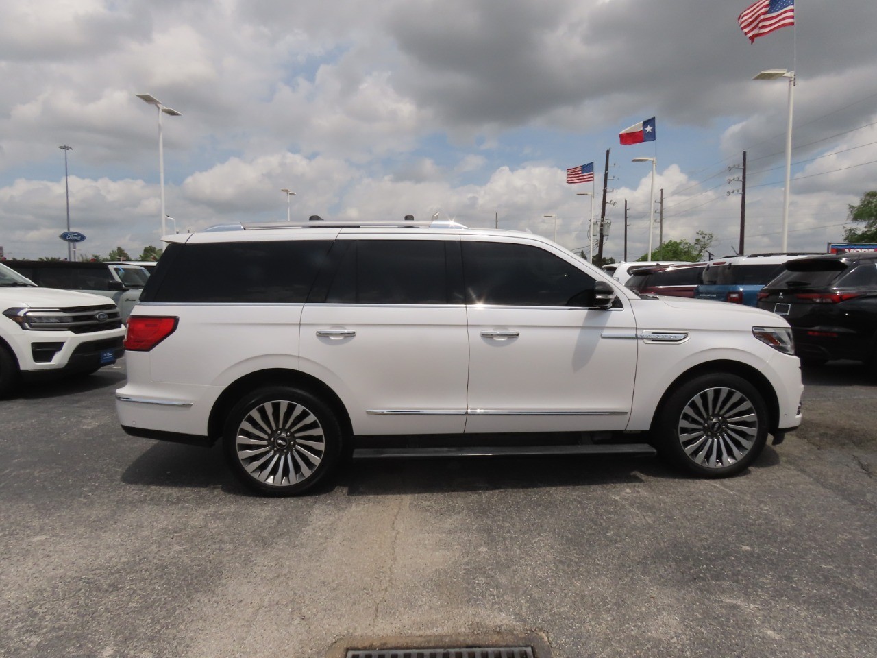 used 2019 Lincoln Navigator car, priced at $28,999