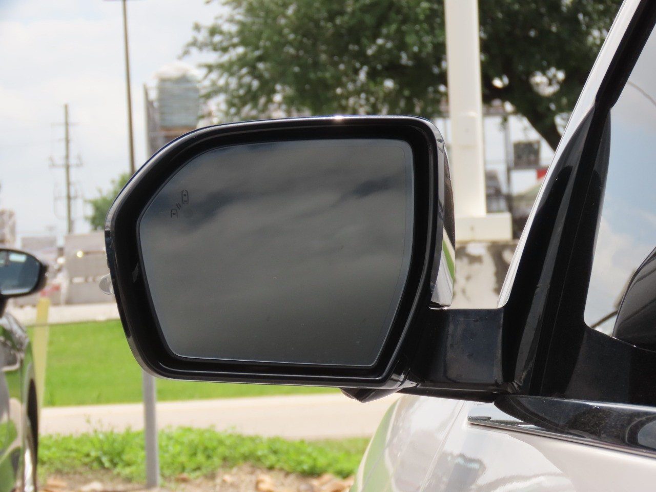 used 2019 Lincoln Navigator car, priced at $28,999