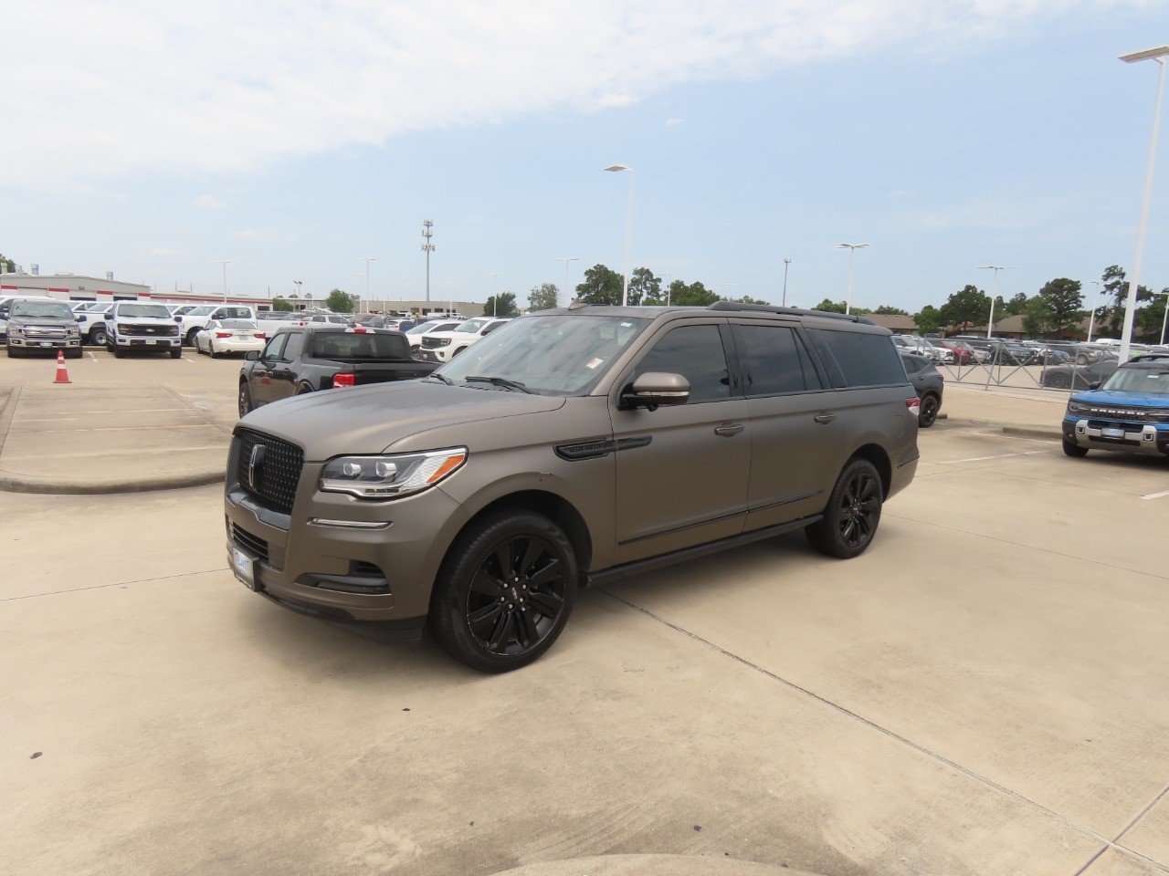 2023 Lincoln Navigator L Reserve - 1