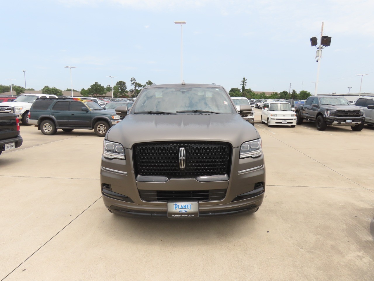 2023 Lincoln Navigator L Reserve - 4