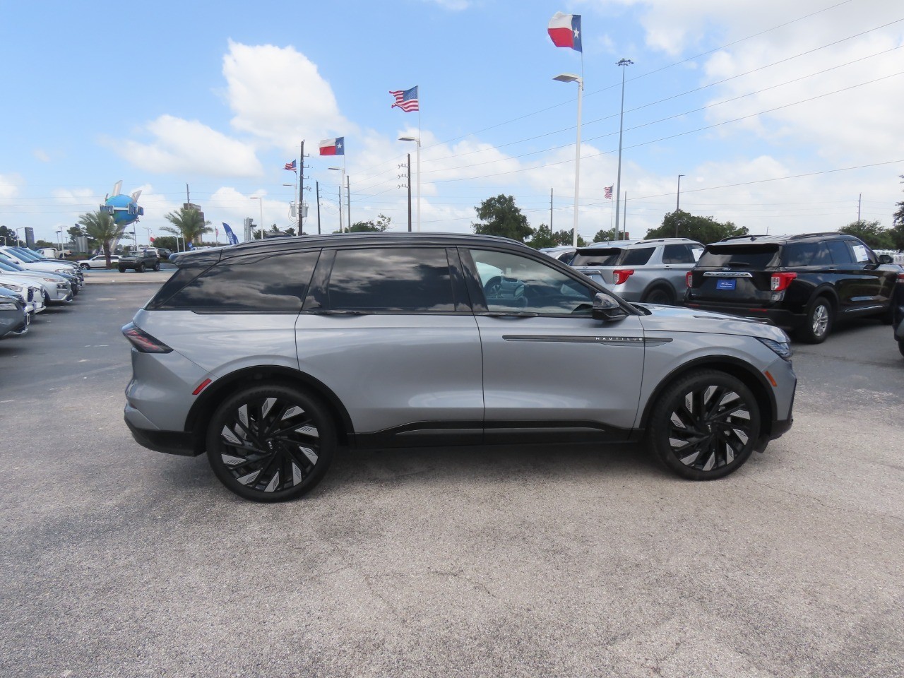 2025 Lincoln Nautilus Reserve - 9