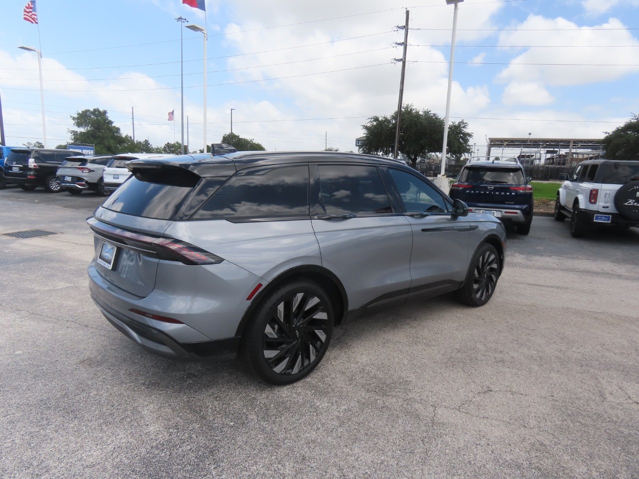 2025 Lincoln Nautilus Reserve - 10