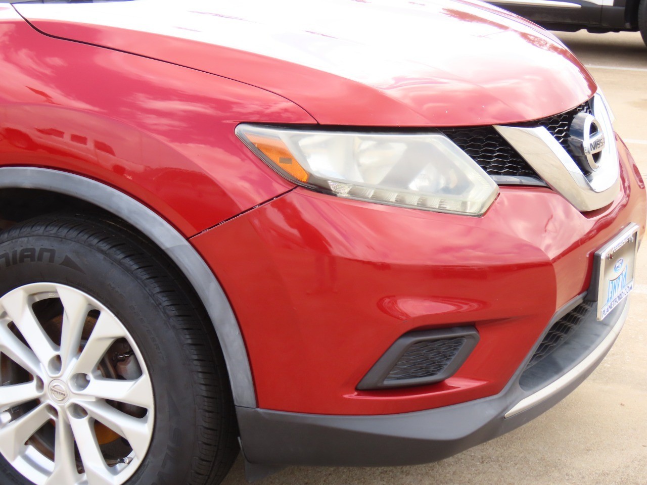 2014 Nissan Rogue SV - 5