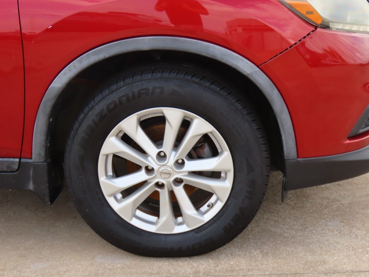 2014 Nissan Rogue SV - 8