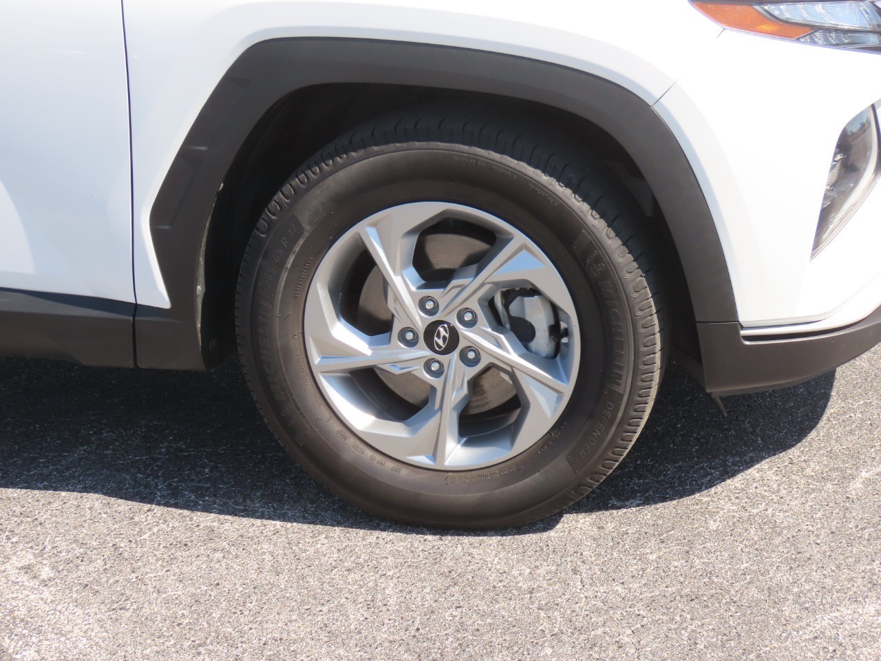2022 Hyundai Tucson photo 7 of 30