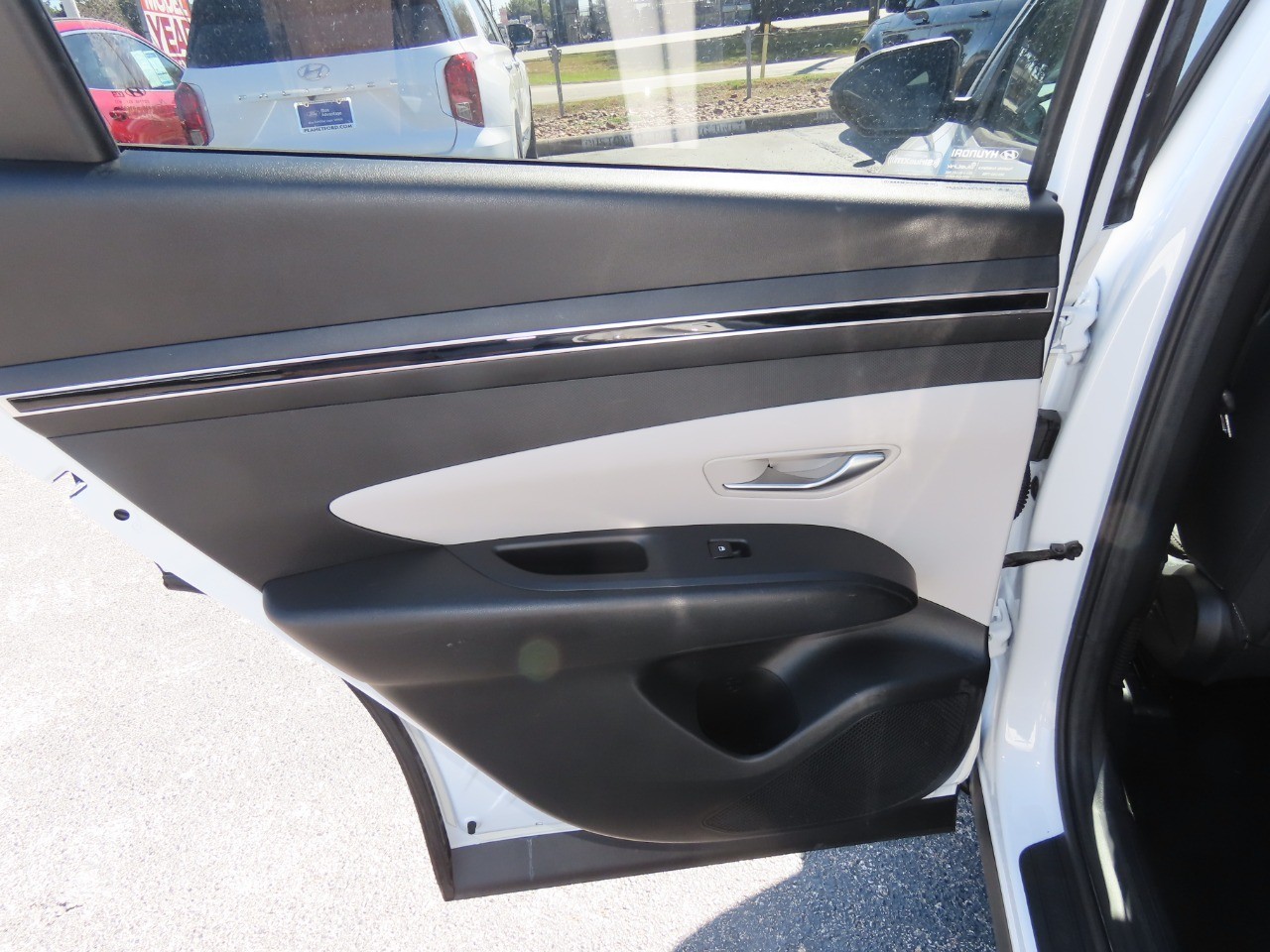 2022 Hyundai Tucson photo 17 of 30