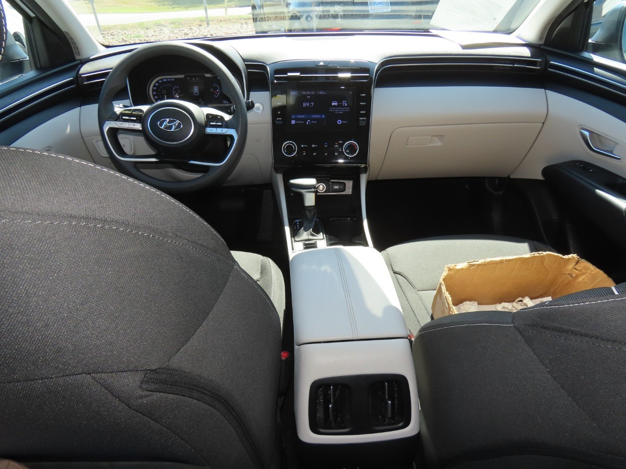 2022 Hyundai Tucson photo 21 of 30