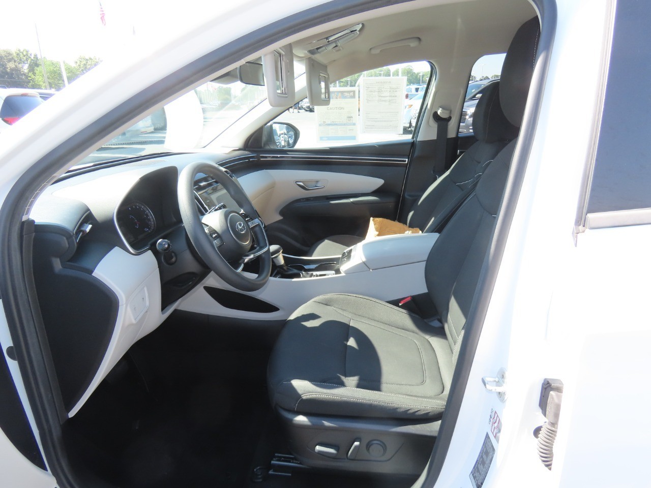 2022 Hyundai Tucson photo 23 of 30