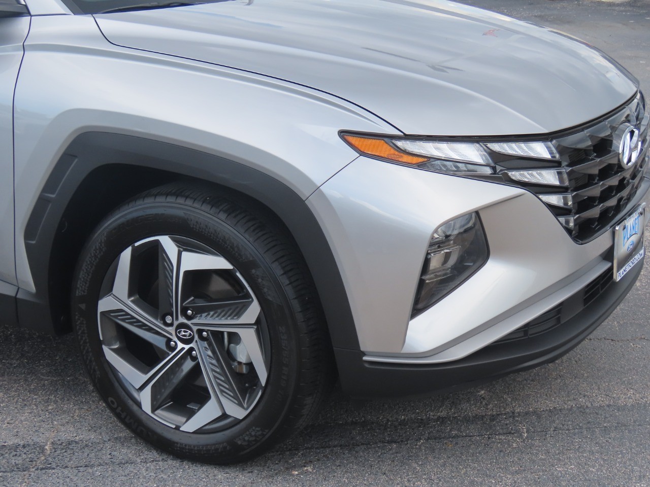 2024 Hyundai Tucson photo 6 of 33