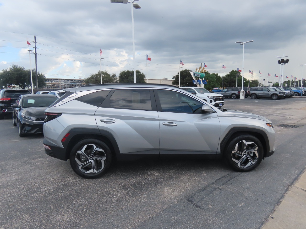 2024 Hyundai Tucson photo 10 of 33