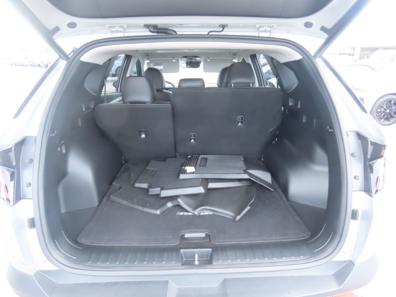 2024 Hyundai Tucson photo 14 of 33