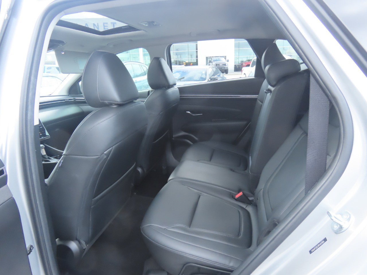 2024 Hyundai Tucson photo 21 of 33