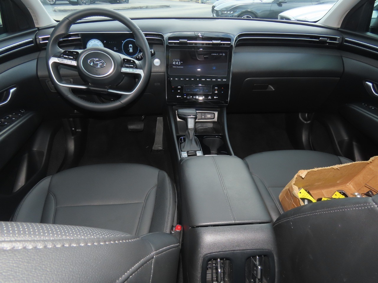 2024 Hyundai Tucson photo 24 of 33