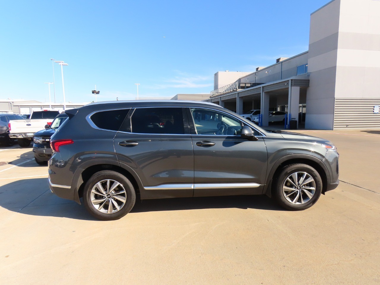 2020 Hyundai Santa Fe SEL - 9