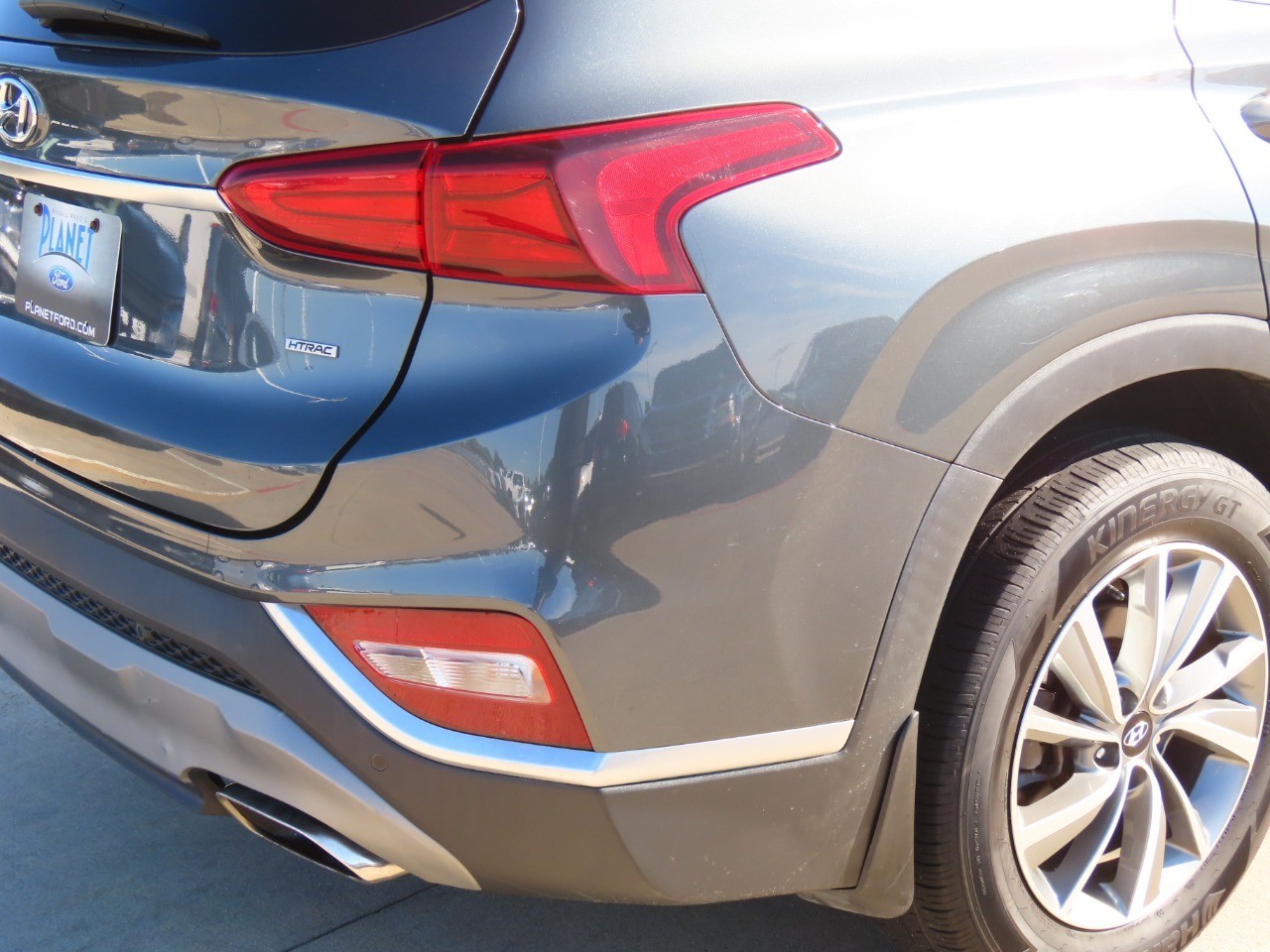 2020 Hyundai Santa Fe SEL - 11