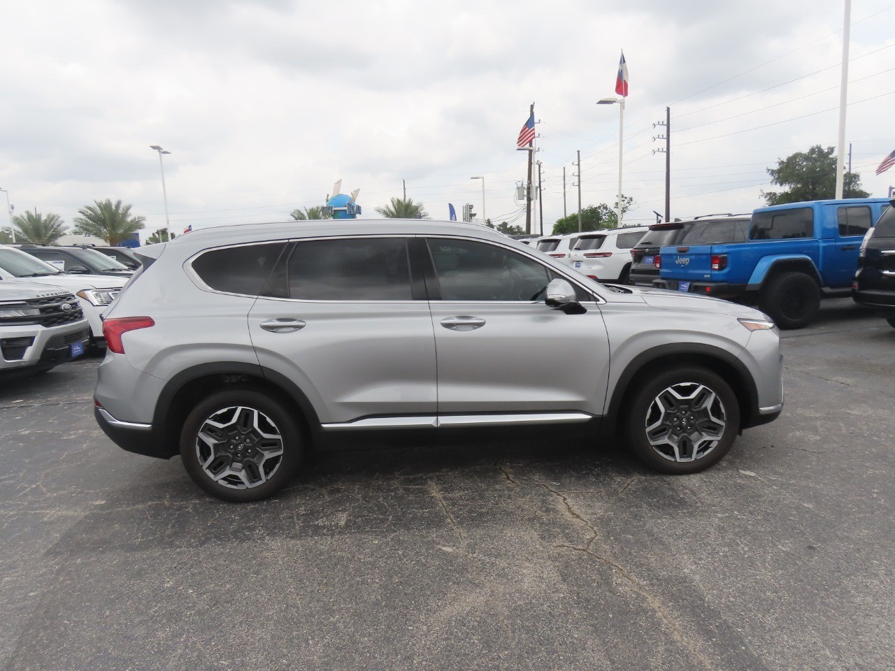 2023 Hyundai Santa Fe Limited - 7