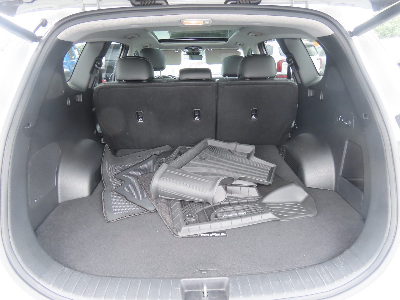 2023 Hyundai Santa Fe Limited - 11