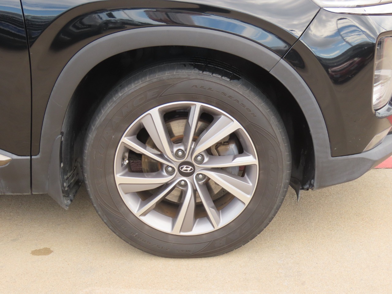 2020 Hyundai Santa Fe Limited - 8