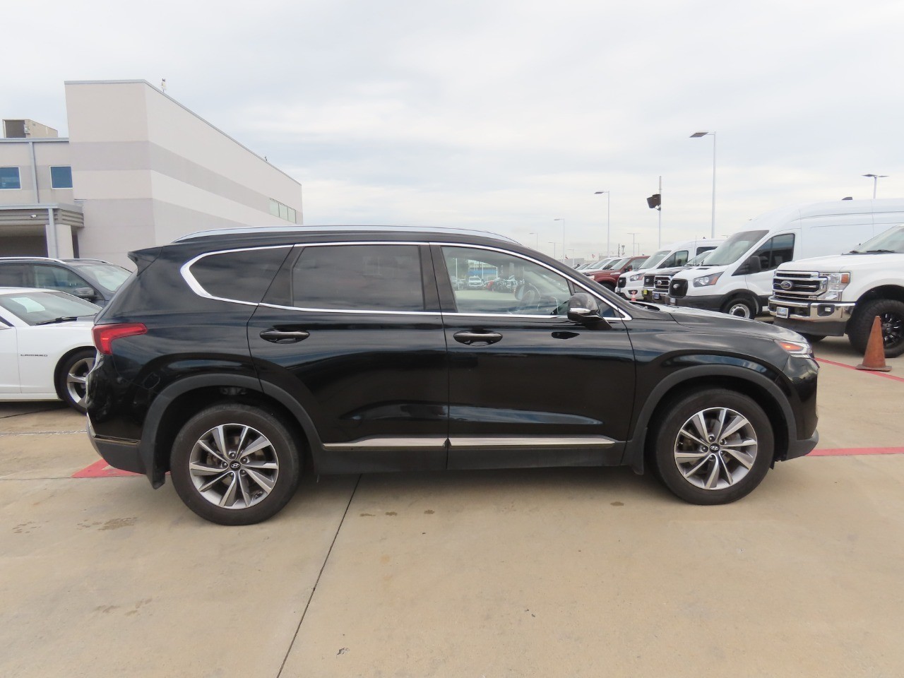 2020 Hyundai Santa Fe Limited - 9