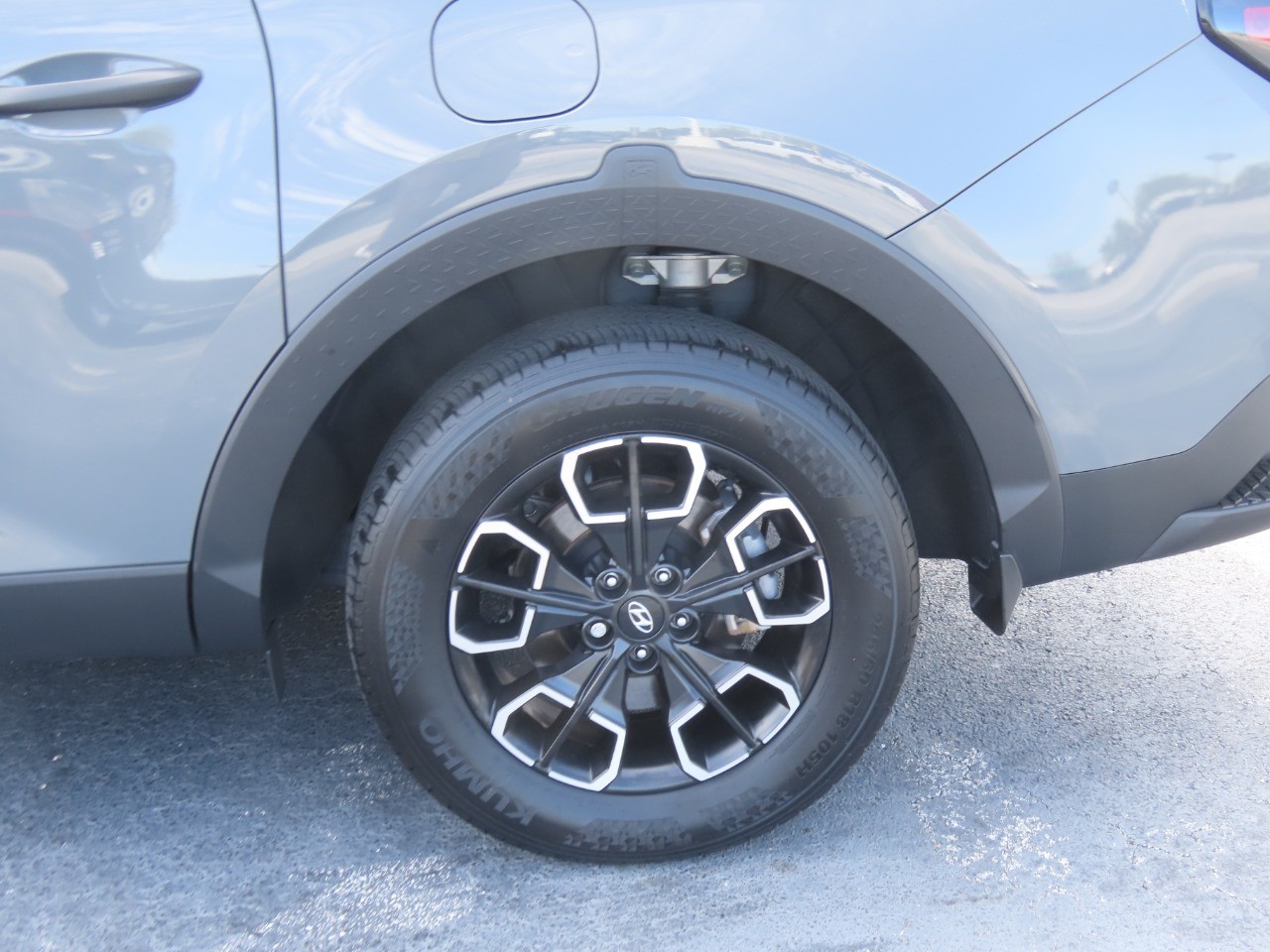 2024 Hyundai Santa Cruz photo 9 of 28
