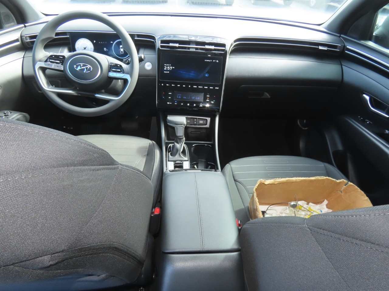 2024 Hyundai Santa Cruz photo 19 of 28