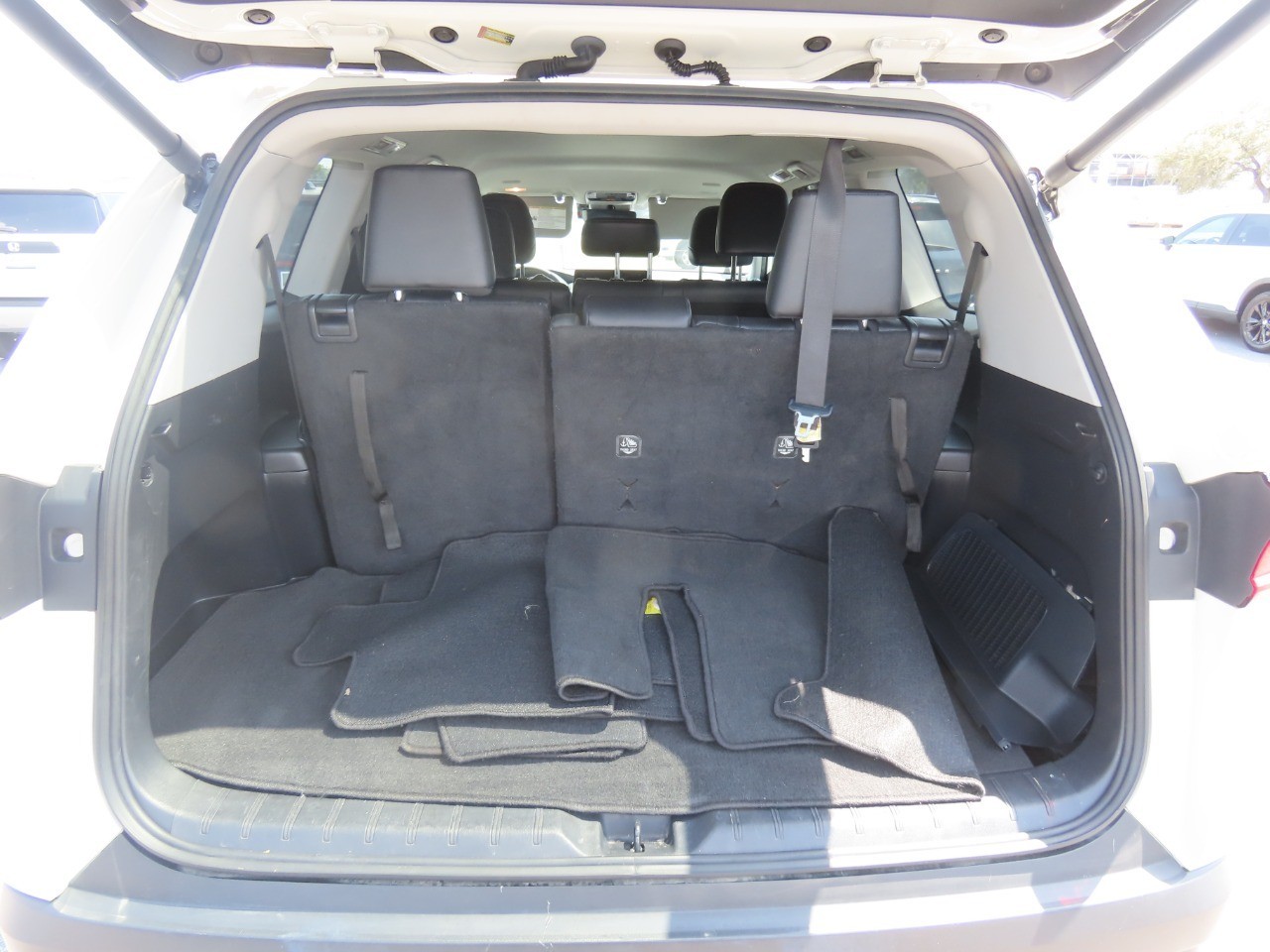 2024 Toyota Grand Highlander photo 14 of 34