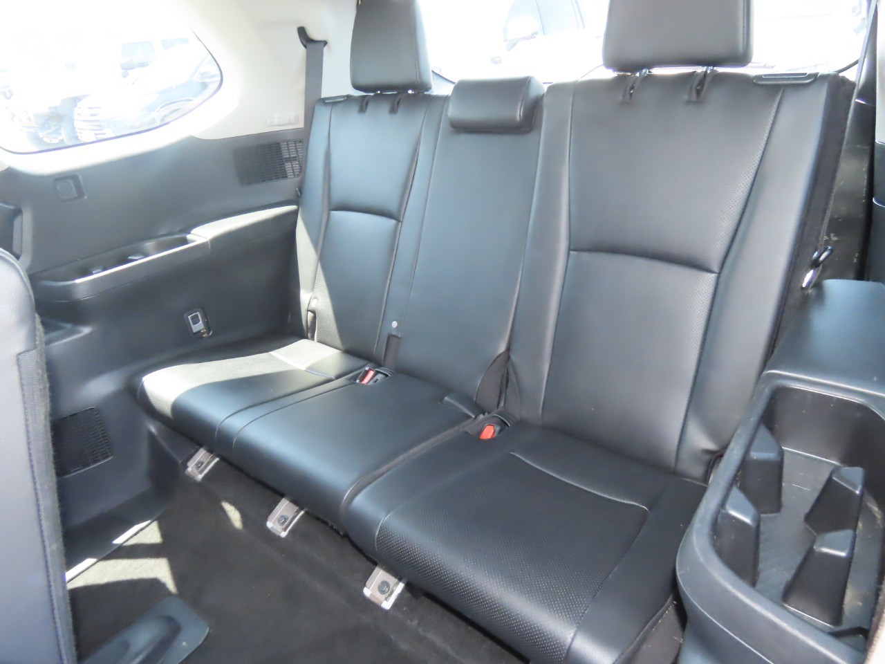 2024 Toyota Grand Highlander photo 22 of 34