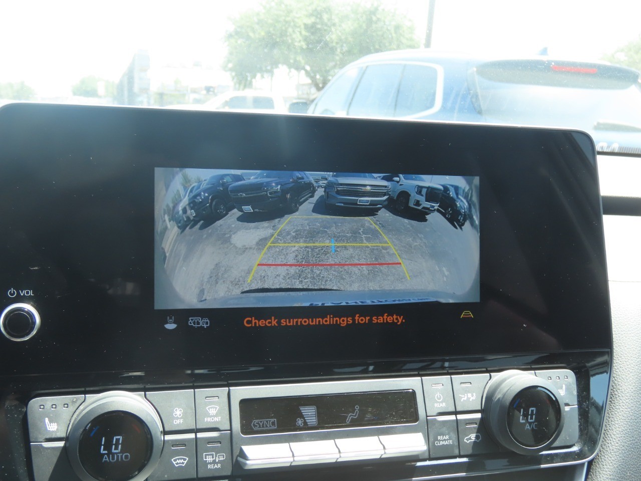 2024 Toyota Grand Highlander photo 33 of 34