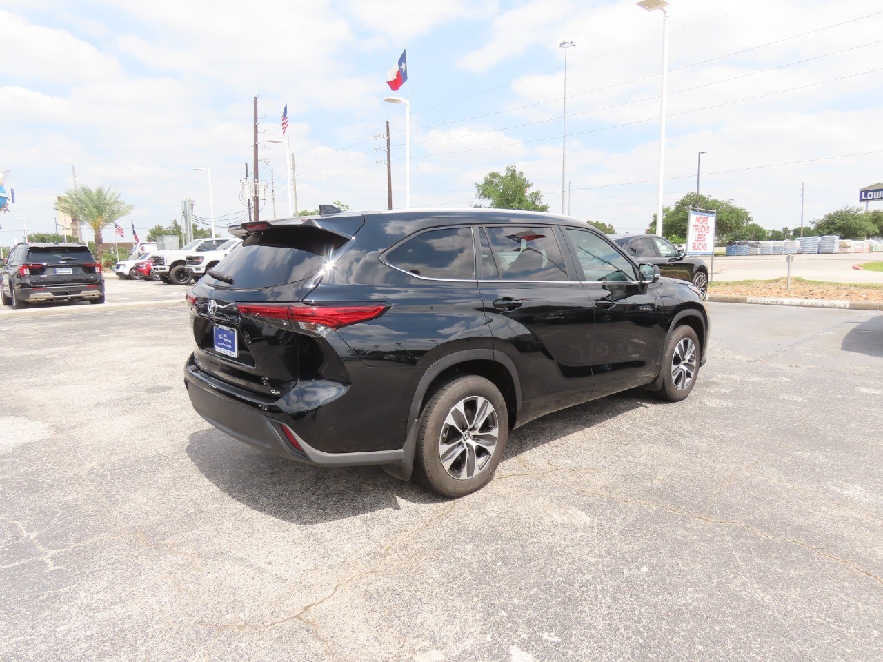 2023 Toyota Highlander Limited - 8