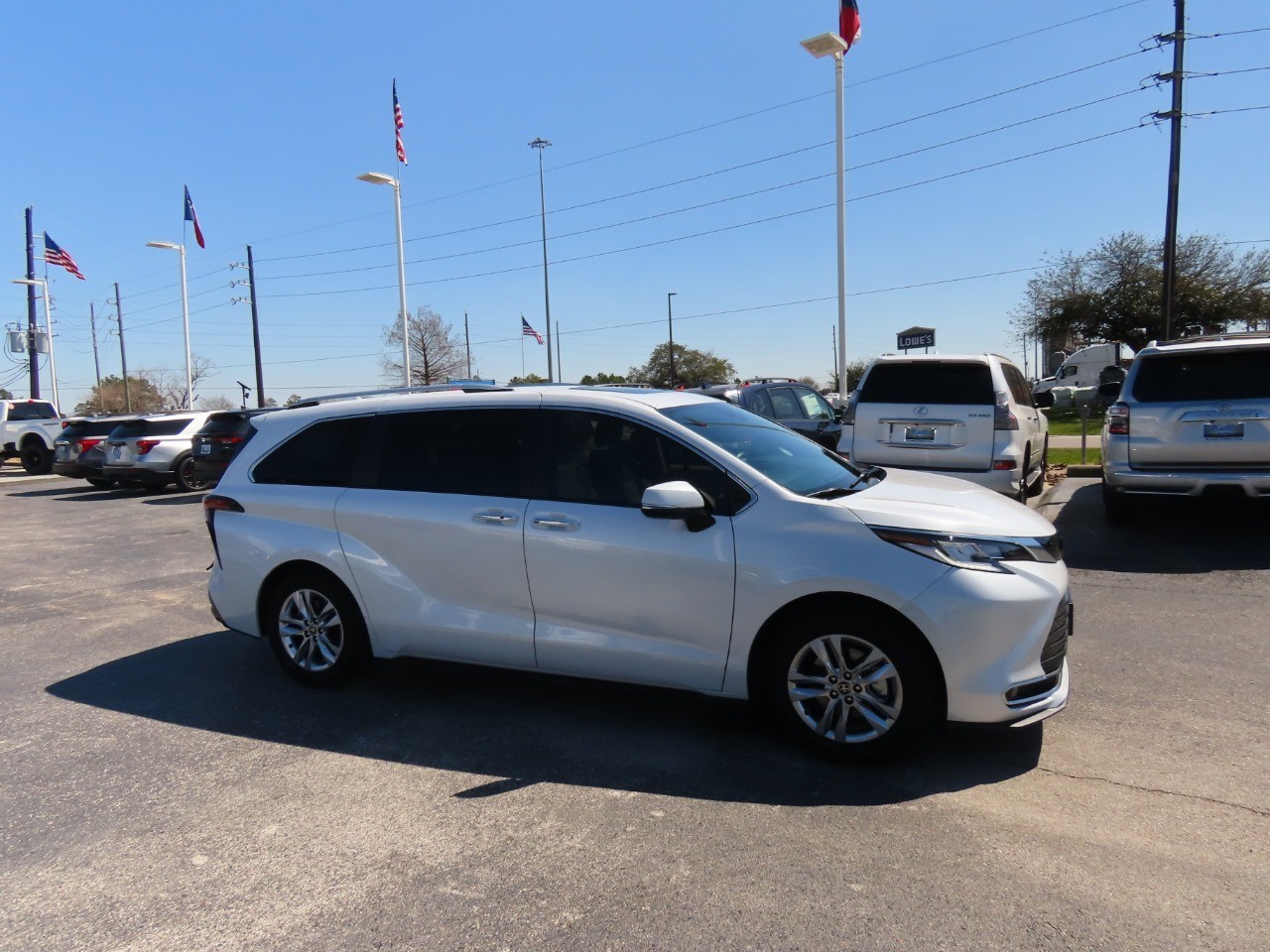 used 2023 Toyota Sienna car, priced at $42,999