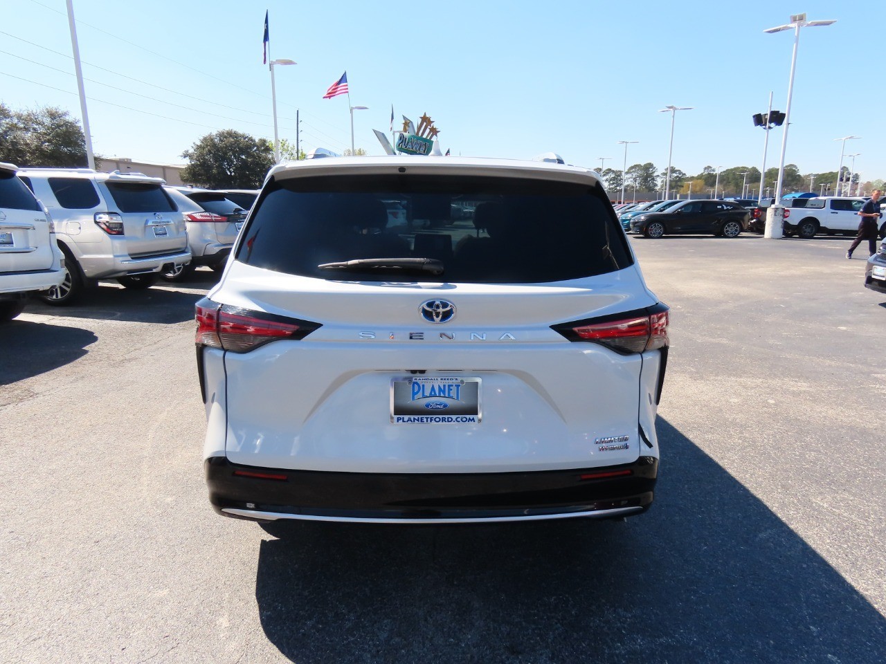 used 2023 Toyota Sienna car, priced at $42,999