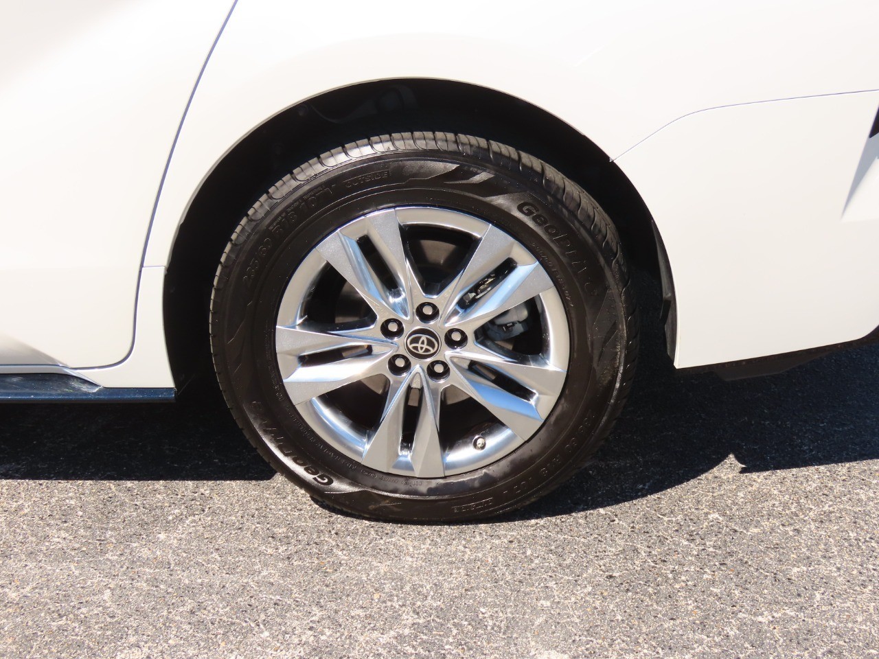 used 2023 Toyota Sienna car, priced at $42,999