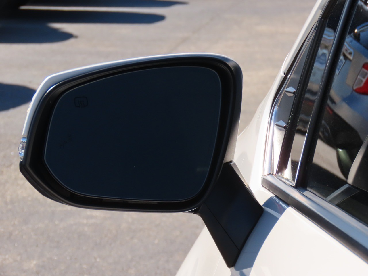 used 2023 Toyota Sienna car, priced at $42,999