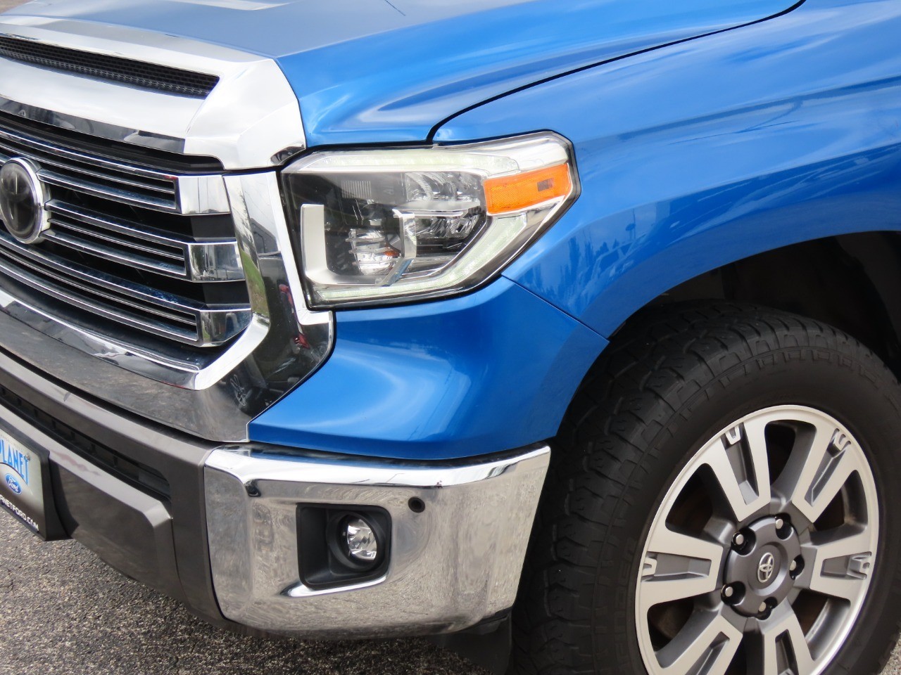 used 2018 Toyota TUNDRA 4WD car, priced at $27,999