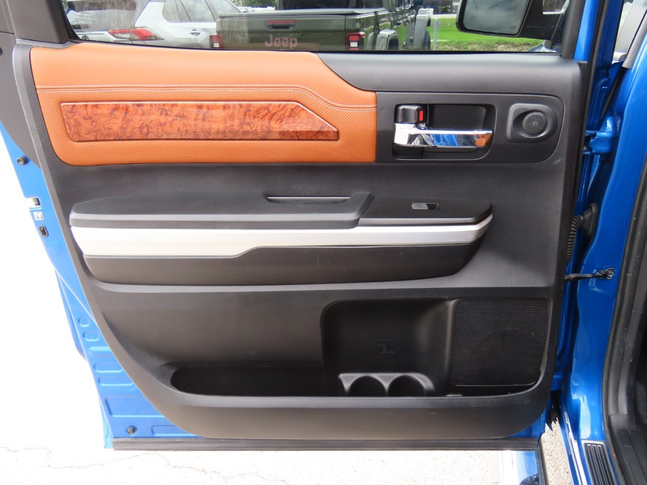 used 2018 Toyota TUNDRA 4WD car, priced at $27,999