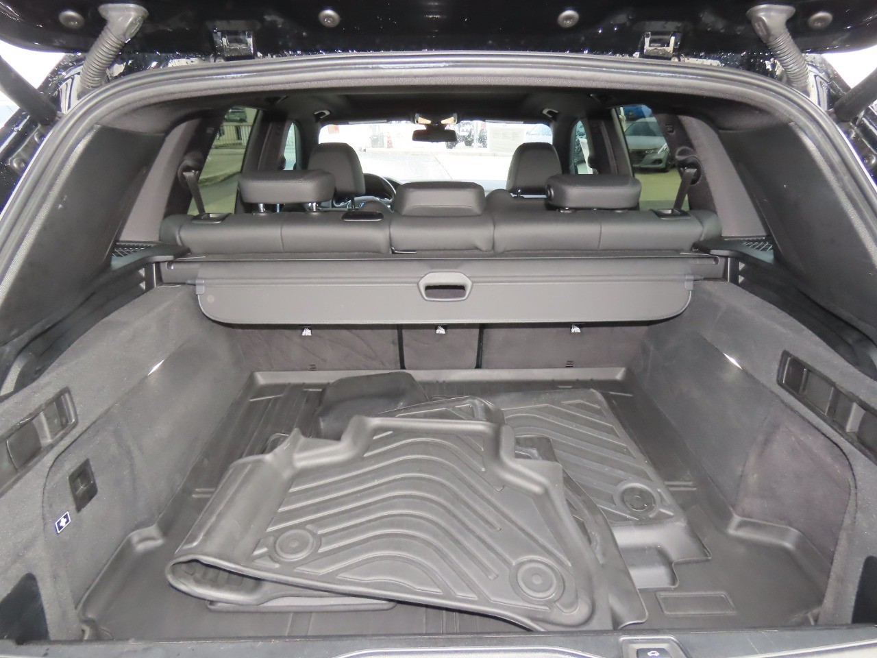 2021 BMW X5 photo 17 of 26