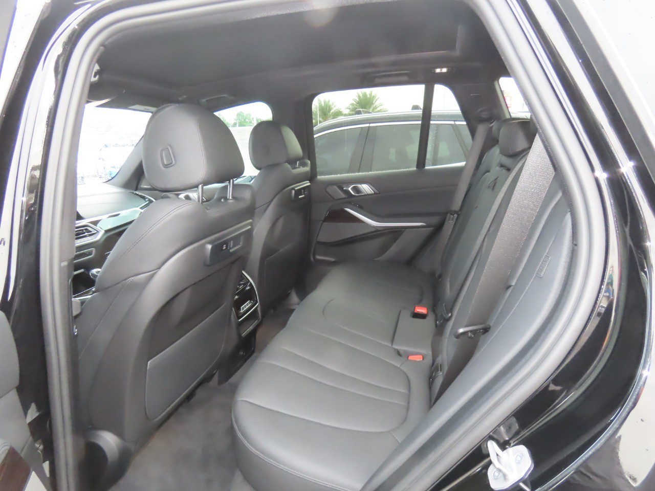 2021 BMW X5 photo 21 of 26
