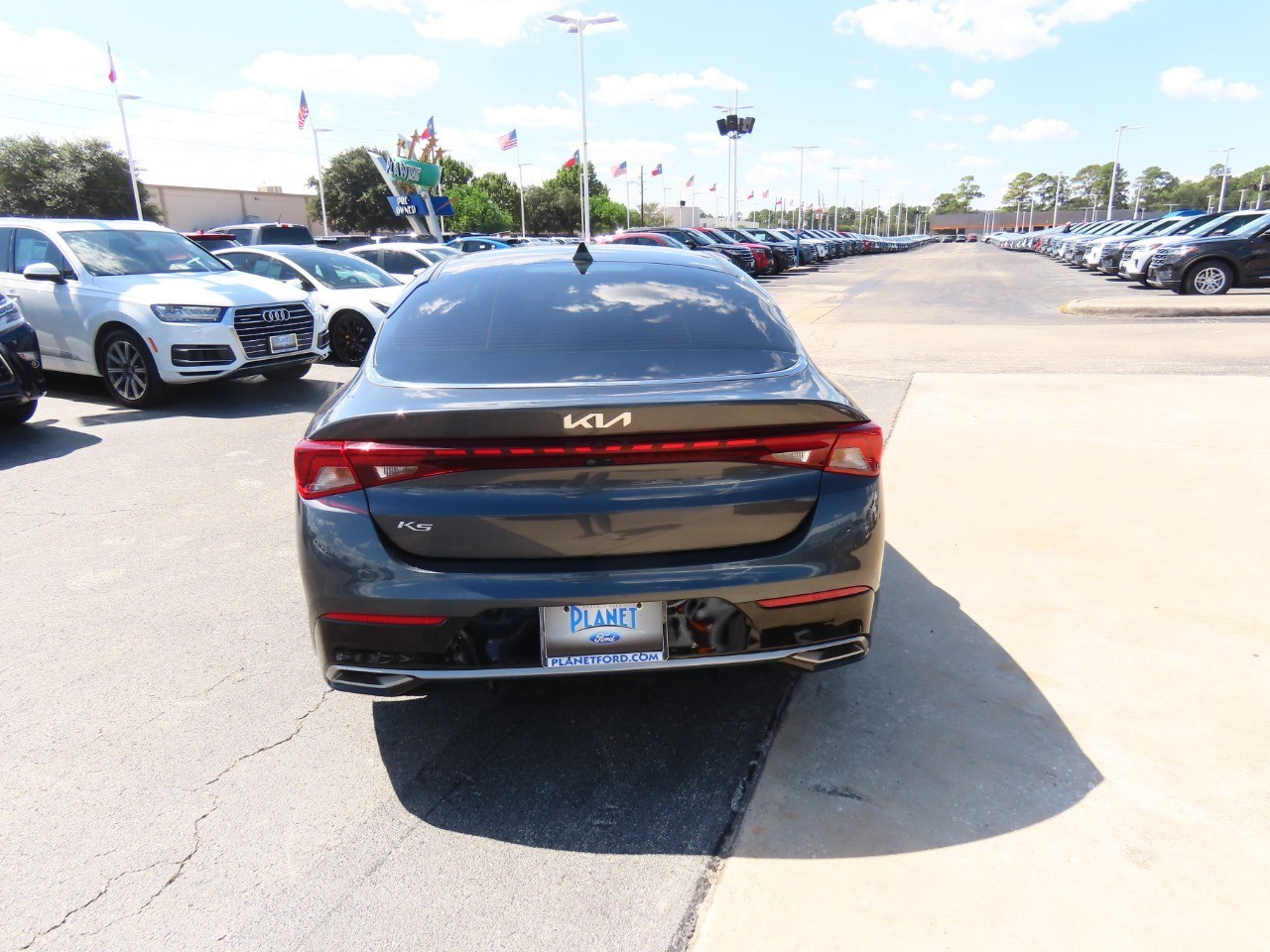 2022 Kia K5 LXS - 10