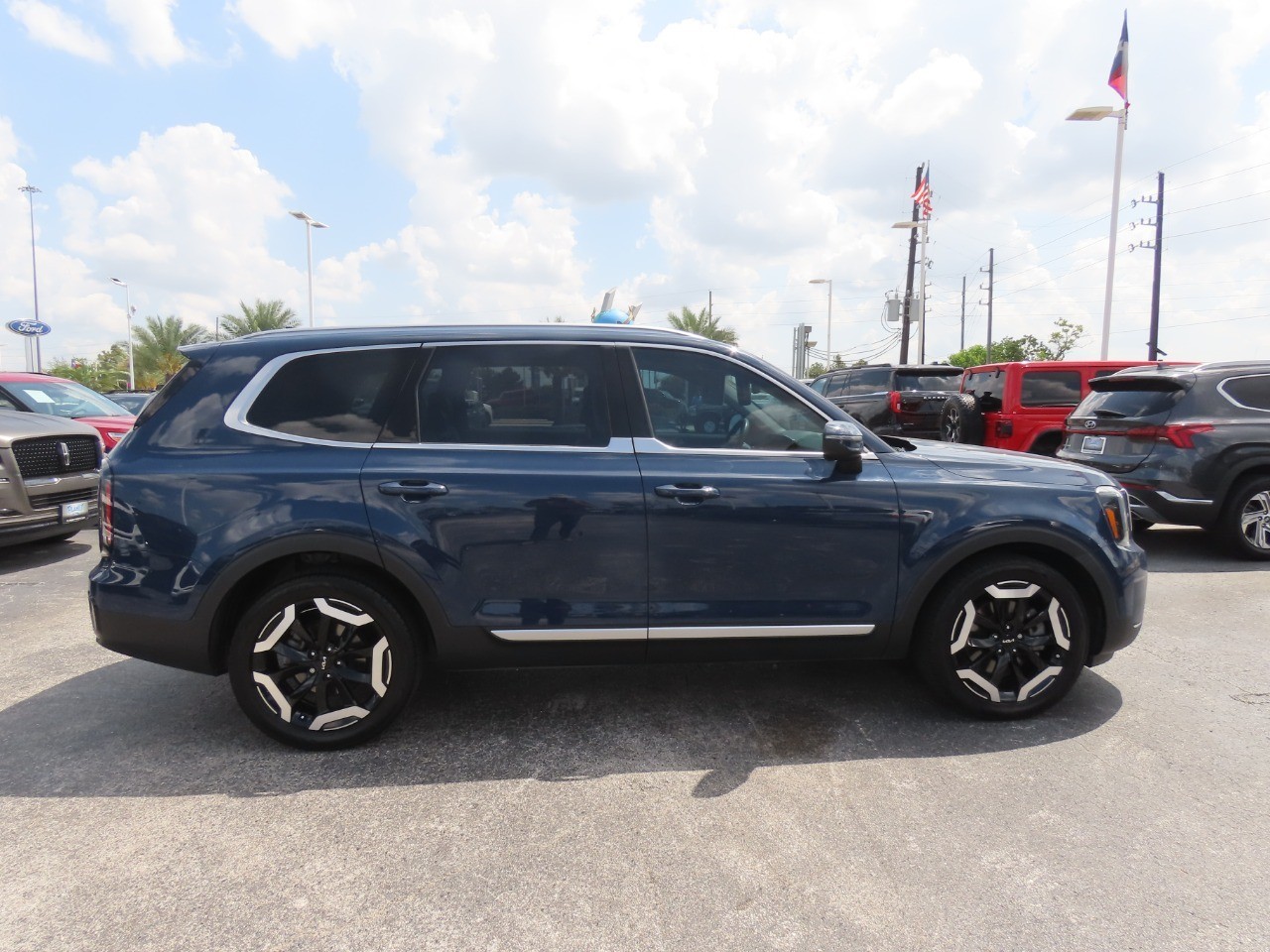 2023 Kia Telluride EX - 9
